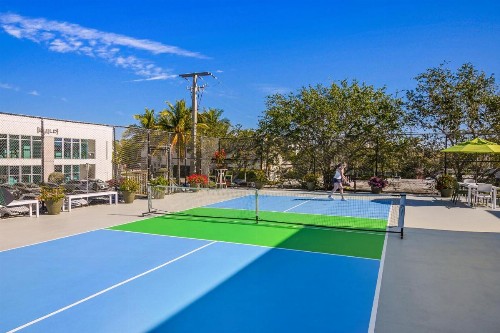 Naples Park Central Hotel - image 38
