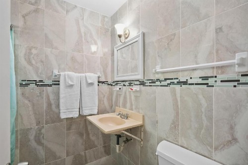 Tamiami Motel - image 2