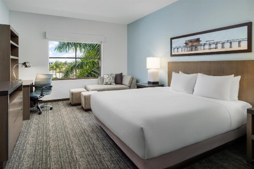 Hyatt House Naples/5th Avenue - image 5