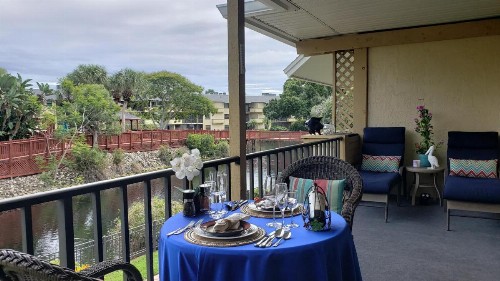 Parkshore resort apartment - image 1