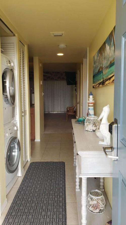 Parkshore resort apartment - image 21