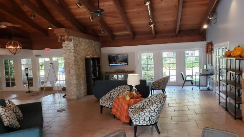 Parkshore resort apartment - image 27