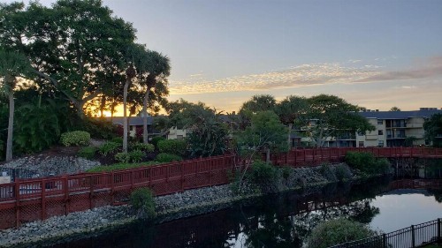 Parkshore resort apartment - image 41