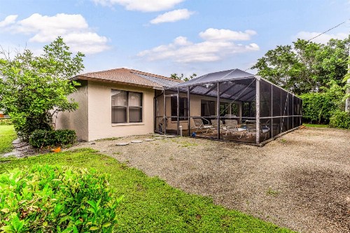 Palm Frond Ranch - image 6