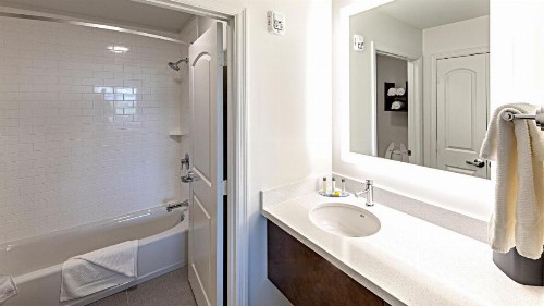 Staybridge Suites - Naples - Marco Island an IHG Hotel - image 25