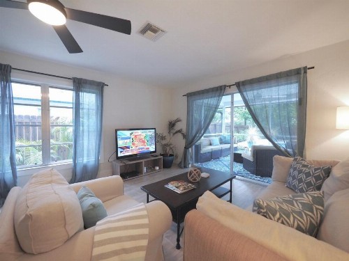 Naples Beach Bungalow