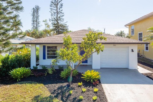 Naples Beach Bungalow - image 6