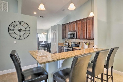 Naples Villa with Lanai and Pond View - 5 Mi to Beach! - image 7