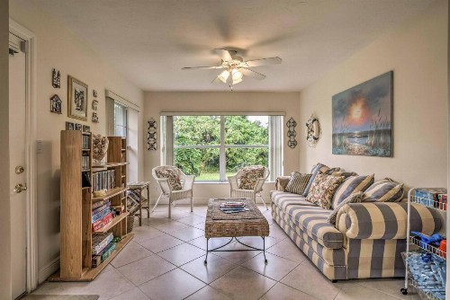Naples Family Home - Walk to Vanderbilt Beach! - image 12