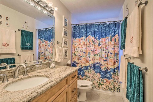 Naples Family Home - Walk to Vanderbilt Beach! - image 6