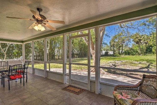 Pastoral Naples Home on Working Horse Farm! - image 2