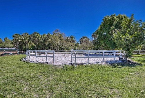 Pastoral Naples Home on Working Horse Farm! - image 6
