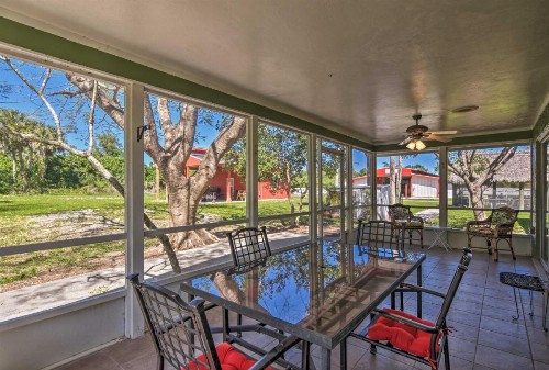 Pastoral Naples Home on Working Horse Farm! - image 9