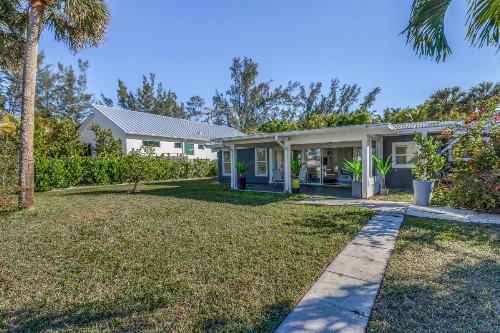Naples Waterfront Retreat - image 4