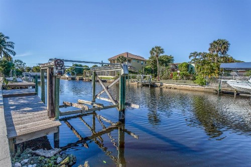 Naples Waterfront Retreat - image 6