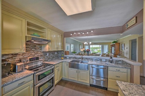 Picturesque Couples Getaway with Pool Access! - image 12