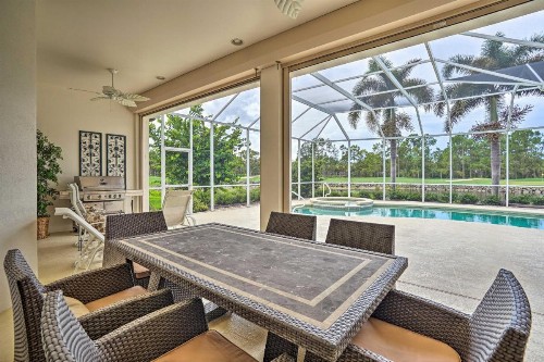 Lakefront Naples Home Golf Swim and Explore!