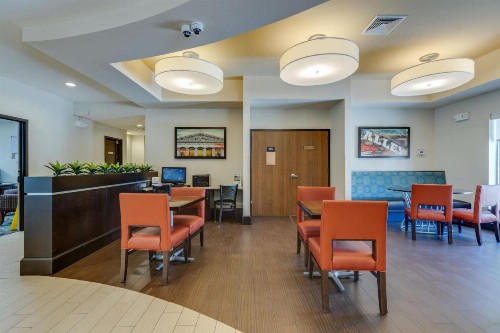 Club Hotel Nashville Inn & Suites - image 34