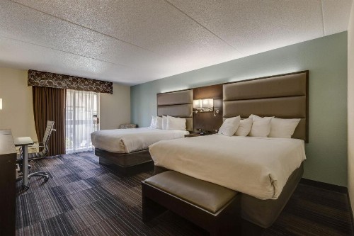 Club Hotel Nashville Inn & Suites - image 38