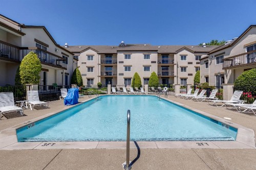 Club Hotel Nashville Inn & Suites - image 8