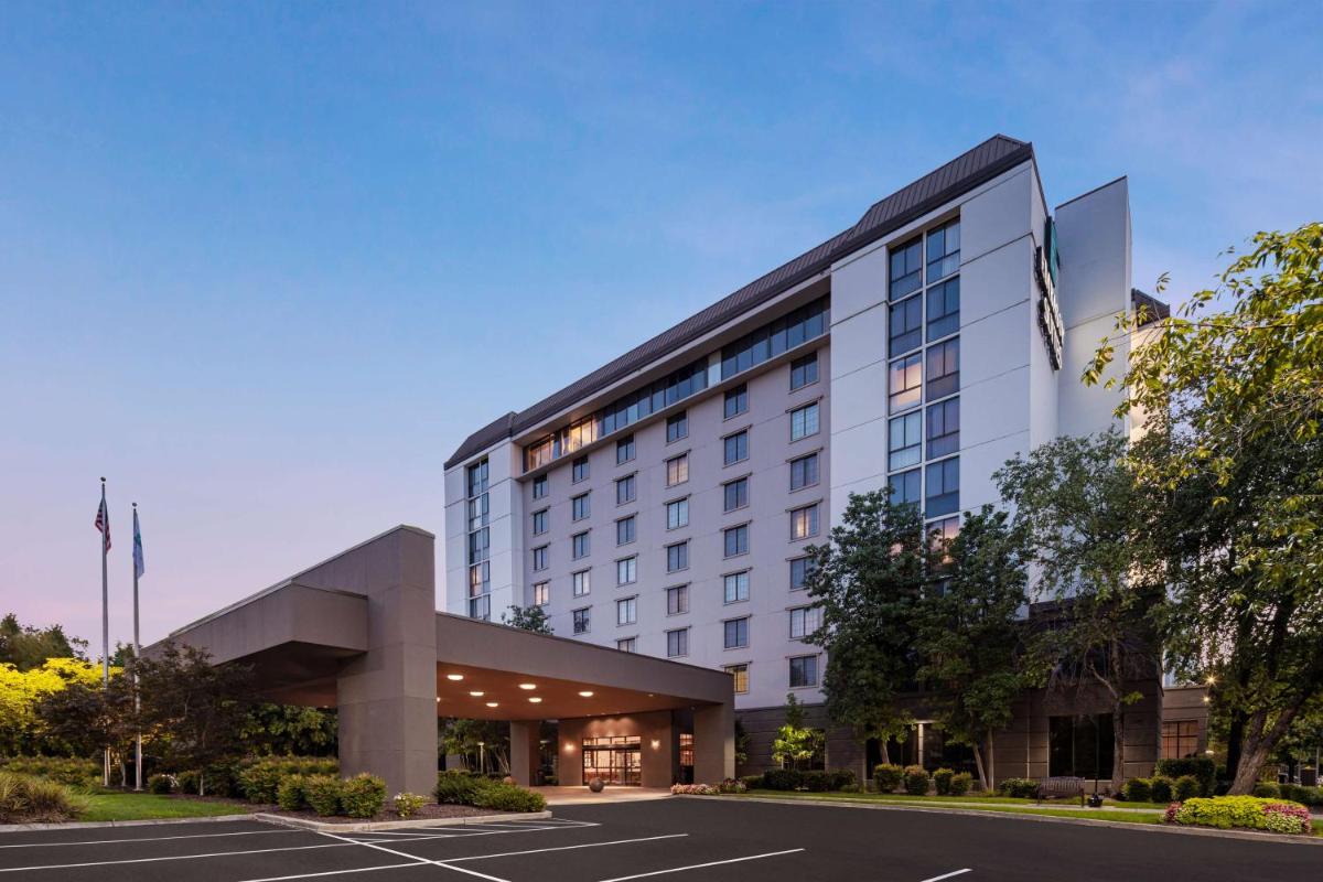 Embassy Suites Nashville - Airport - image 2