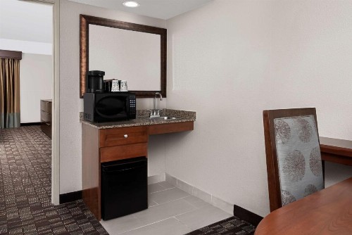 Embassy Suites Nashville - Airport - image 36