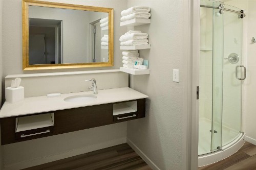 Hampton Inn & Suites Nashville-Airport - image 21