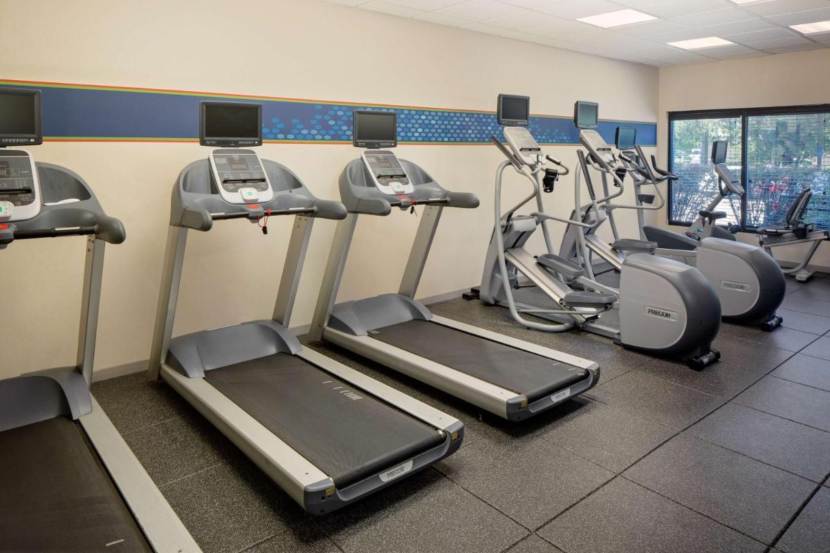 Hampton Inn & Suites Nashville-Airport - image 3