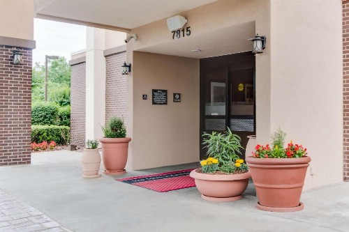 Hampton Inn Bellevue/Nashville I-40 West - image 25