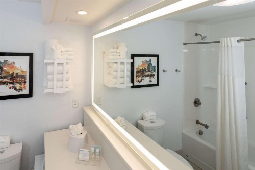 Hampton Inn & Suites Nashville-Green Hills - image 25