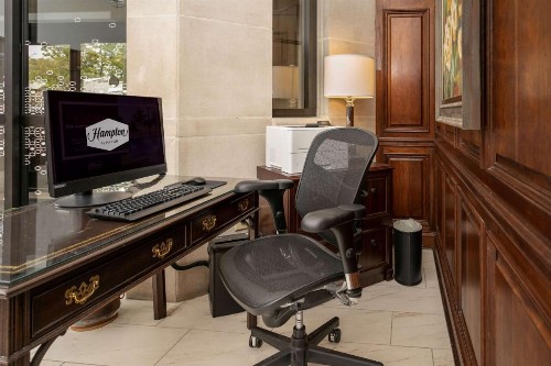 Hampton Inn & Suites Nashville-Green Hills - image 4