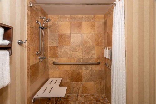 Hampton Inn Nashville / Vanderbilt - image 18
