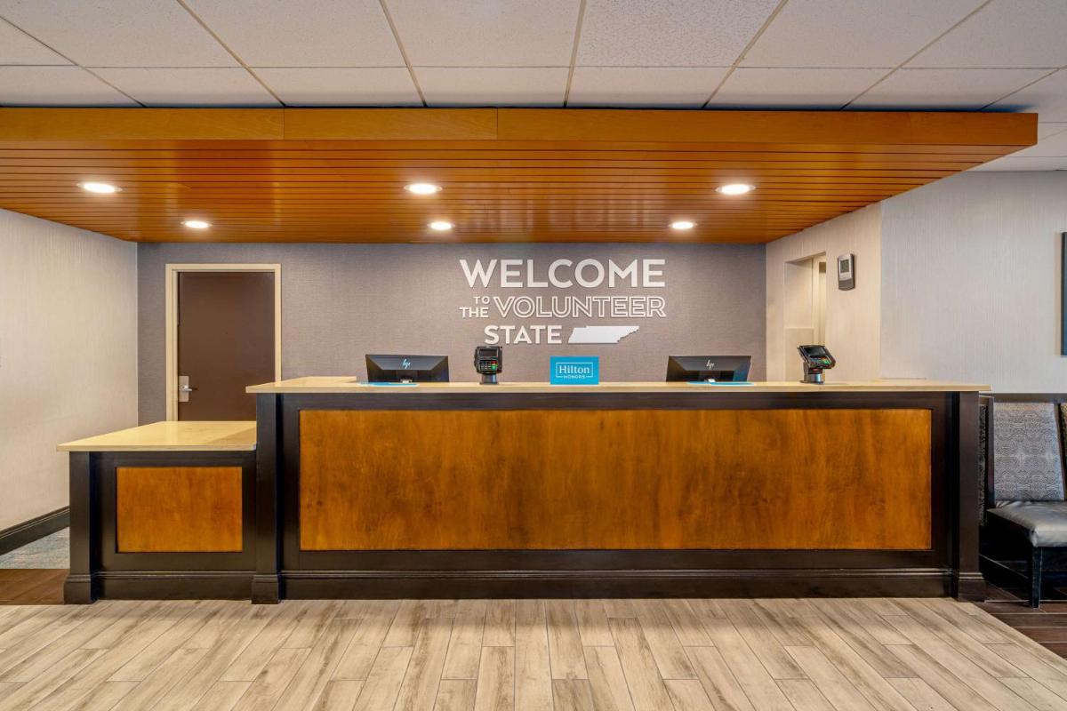 Hampton Inn Nashville / Vanderbilt - image 4