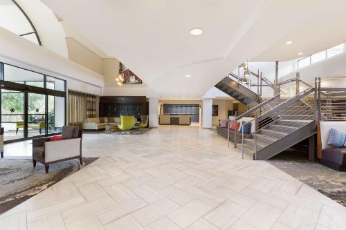 DoubleTree Suites by Hilton Nashville Airport - image 2