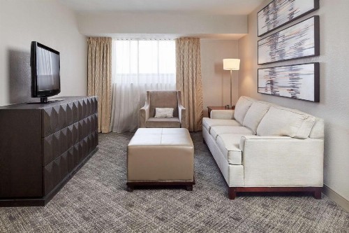 DoubleTree Suites by Hilton Nashville Airport - image 21