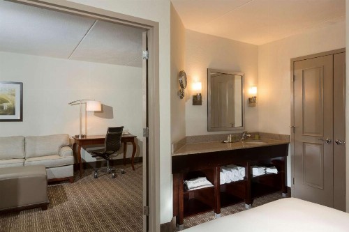 DoubleTree Suites by Hilton Nashville Airport - image 27
