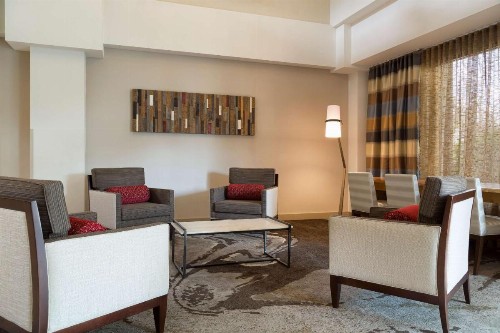 DoubleTree Suites by Hilton Nashville Airport - image 4