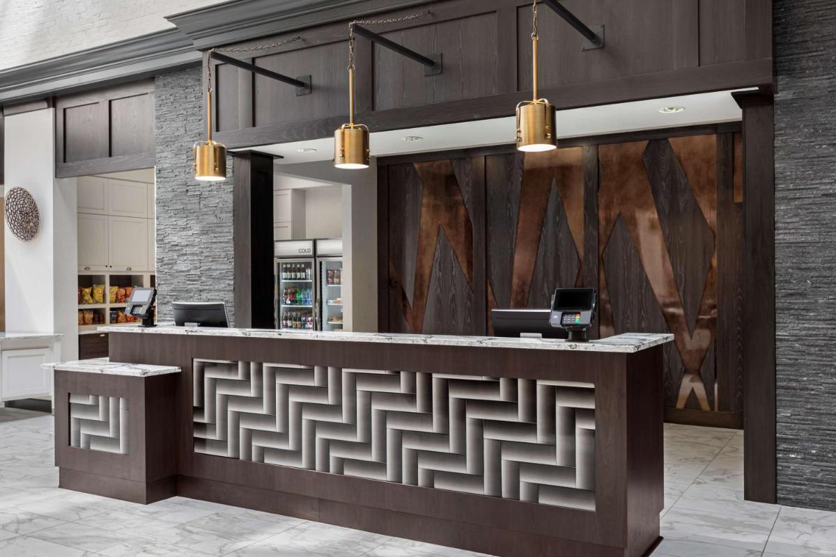 Homewood Suites by Hilton Nashville Downtown - image 4