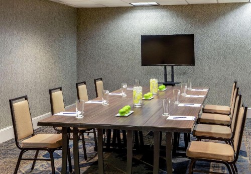 DoubleTree by Hilton Downtown Nashville - image 14
