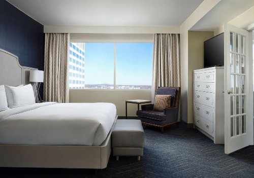 DoubleTree by Hilton Downtown Nashville - image 15