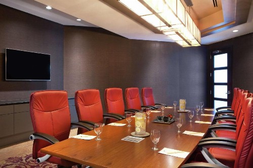 DoubleTree by Hilton Downtown Nashville - image 17