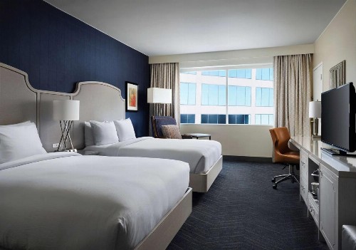 DoubleTree by Hilton Downtown Nashville - image 20