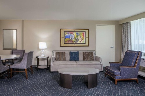 DoubleTree by Hilton Downtown Nashville - image 21