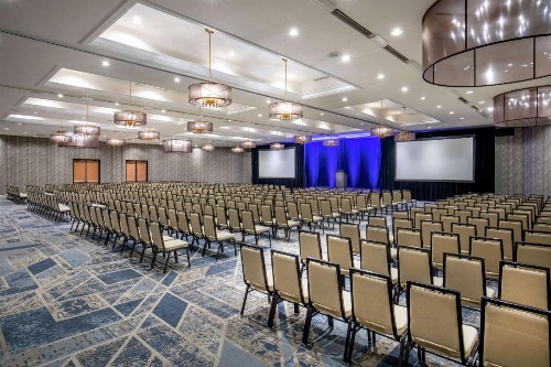 DoubleTree by Hilton Downtown Nashville - image 26