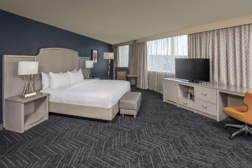 DoubleTree by Hilton Downtown Nashville - image 27