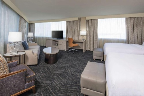 DoubleTree by Hilton Downtown Nashville - image 4