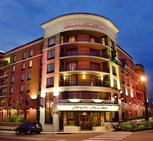 Hampton Inn & Suites Nashville Downtown - image 2