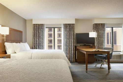 Hampton Inn & Suites Nashville Downtown - image 36