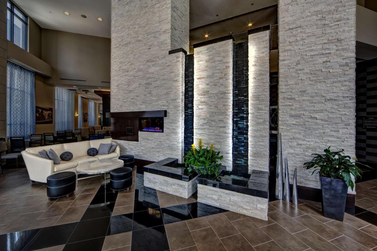 Hampton Inn & Suites Nashville Downtown - image 5