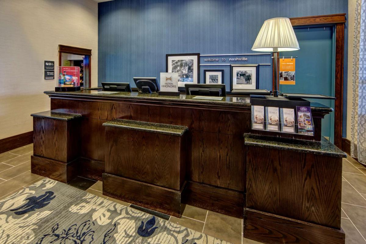 Hampton Inn & Suites Nashville Downtown - image 6